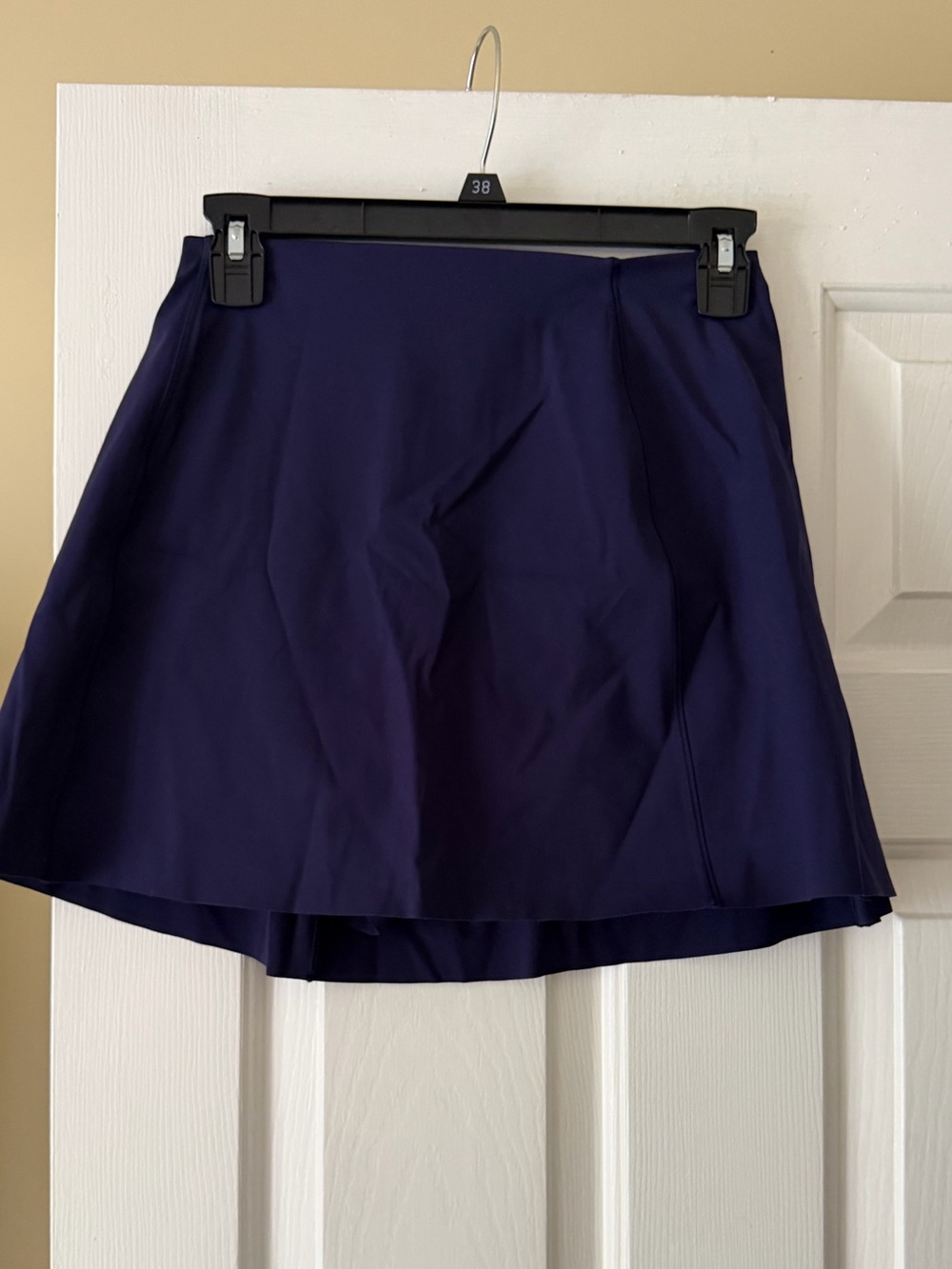 Spanx Boost Up Athletic Skort in navy, size small - Picture 3 of 6